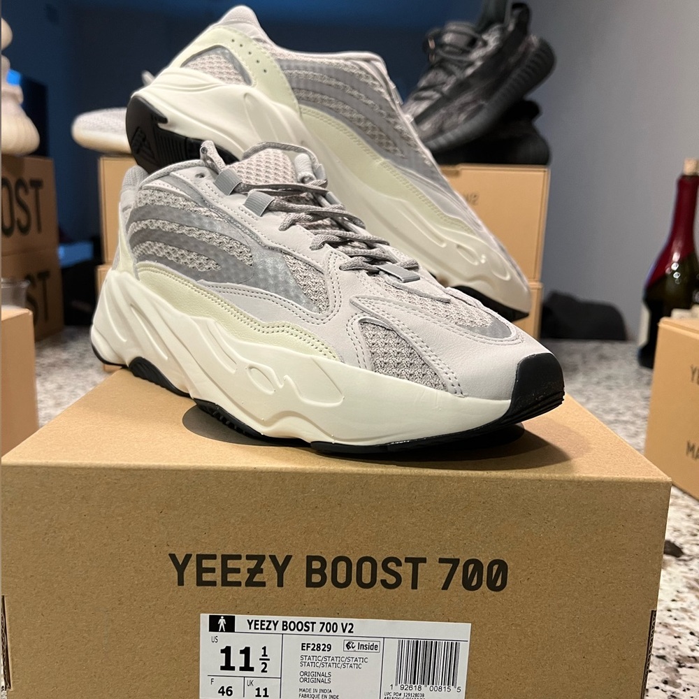 Brand new 700s in Static
